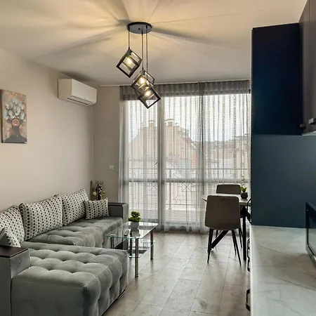 One-bedroom And Modern Apartman Plovdiv