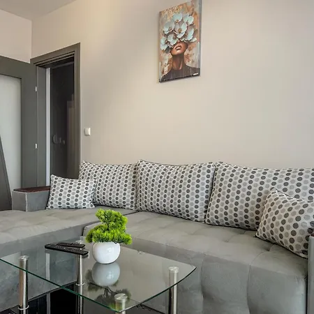 Apartmán One-bedroom And Modern *