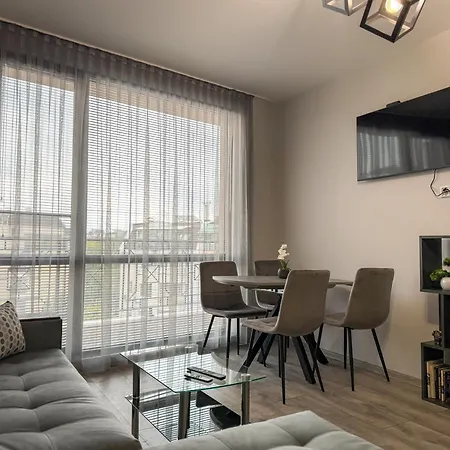 One-bedroom And Modern Apartman Plovdiv